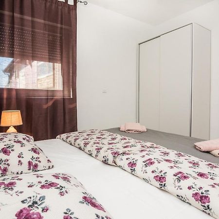 Apartments Krpan Vir Dış mekan fotoğraf