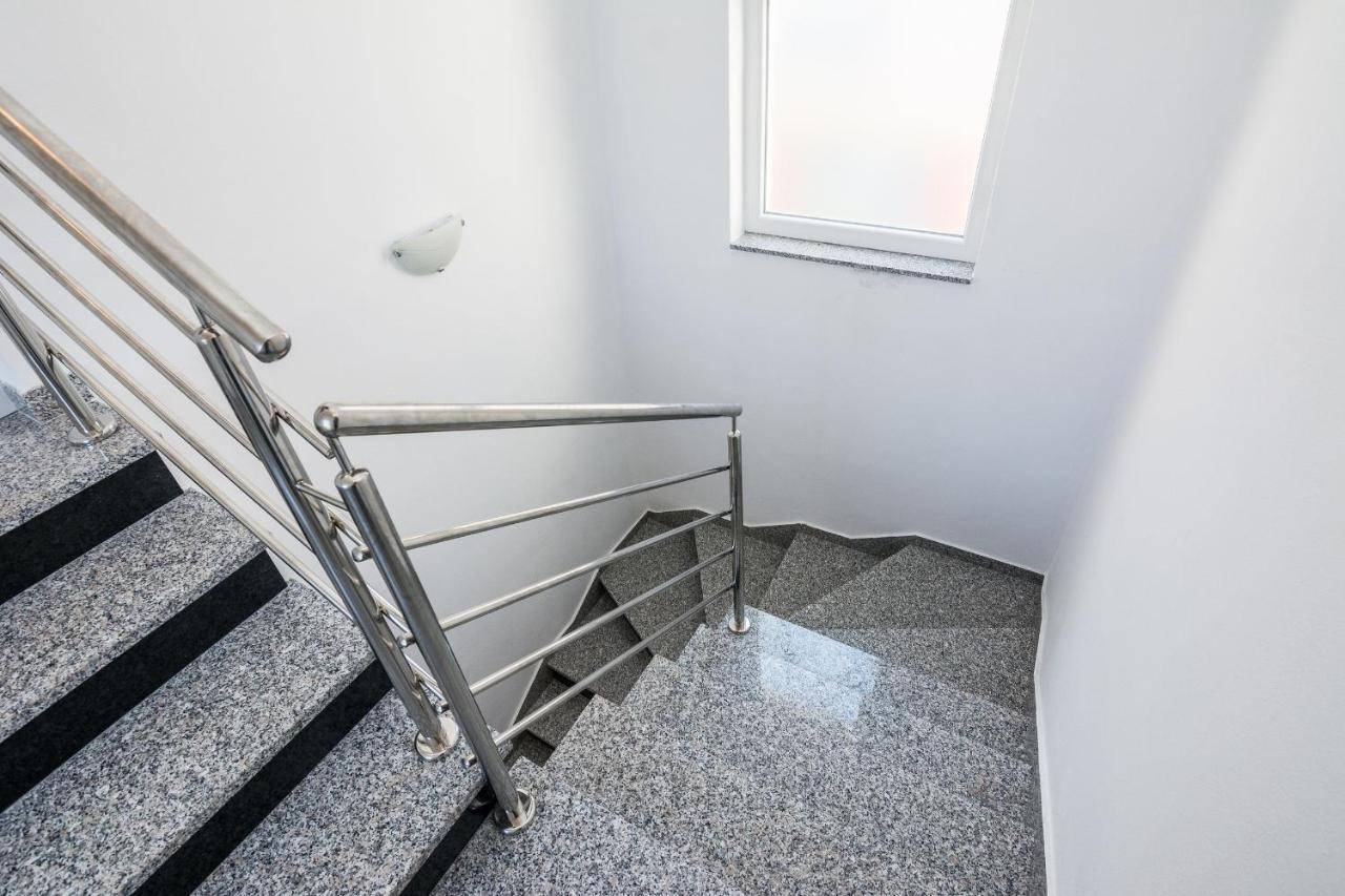 Apartments Krpan Vir Dış mekan fotoğraf